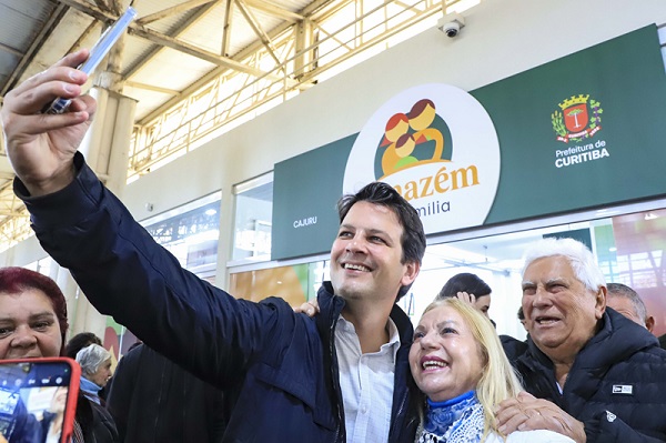 Agora é oficial: dignidade tem CNPJ e endereço no Mercado Cajuru